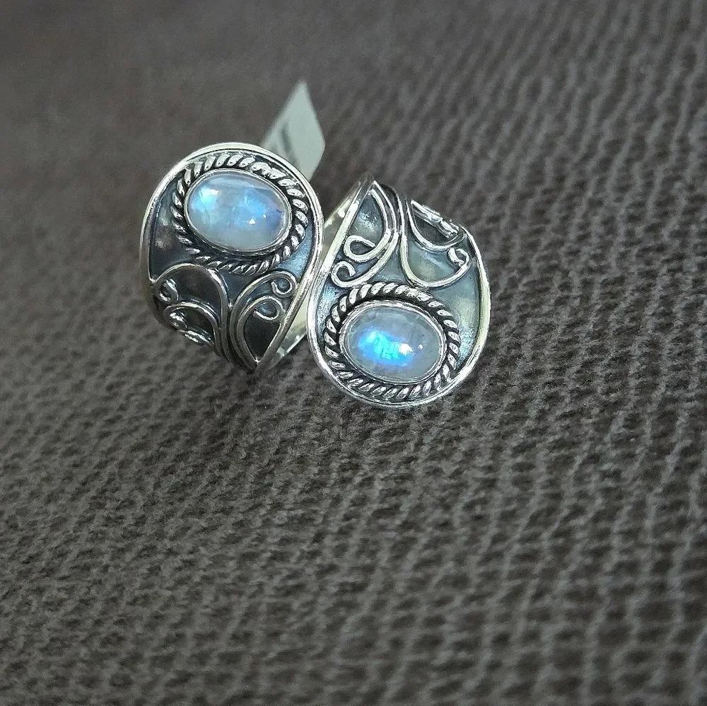 Shivam Rainbow🌈 Moonstone🌛 Bypass Ring💍 - NWT